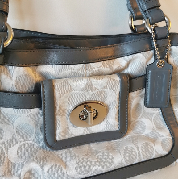 Coach purse - Picture 2 of 5